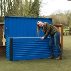 Coffre De Rangement En Métal Bleu 1000L Patio Box 1,46m² TRIMETALS 11 Coffre De Rangement En Métal Bleu 1000L Patio Box 1,46m² TRIMETALS -Jardin Fournitures Rabais coffre de rangement en metal bleu 1000l patio box 146m trimetals 5